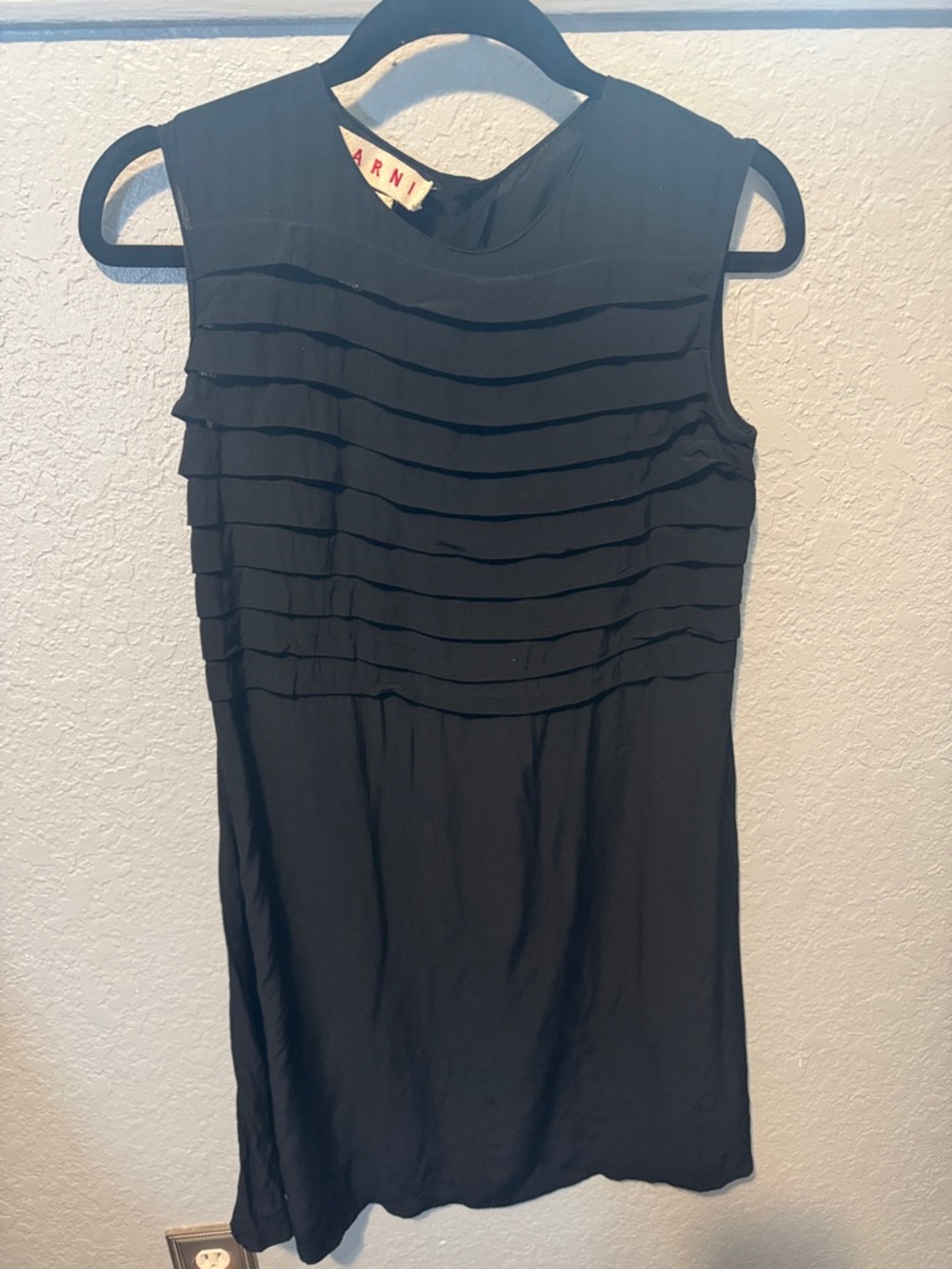 Marni Black Sleeveless Pleated-Front Shift Dress